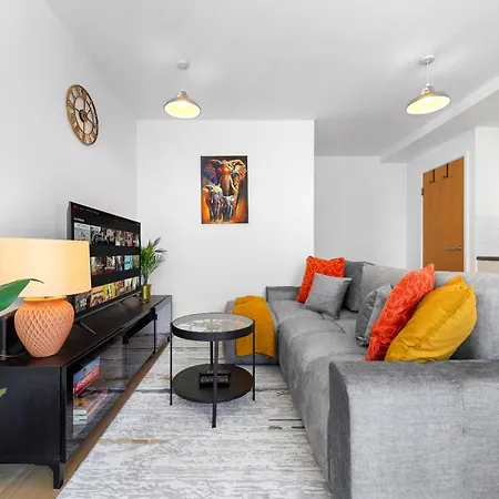 Canary Wharf Apartment